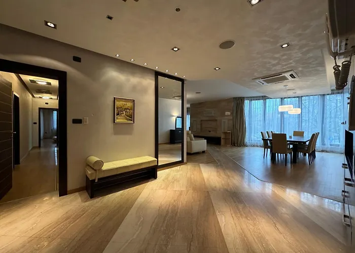 Spacious Luxury Apartment Close To Marinela Hotel